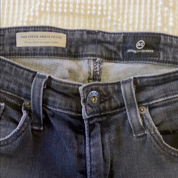 AG “The Stevie Ankle Petite” Distressed Denim - Picture 6 of 7